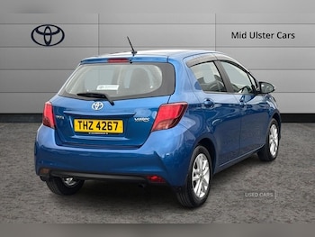 Used Toyota Yaris 2015 for sale - 76240468: Photo 2