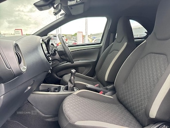 Used Toyota Aygo X 2023 for sale - 79107805: Photo