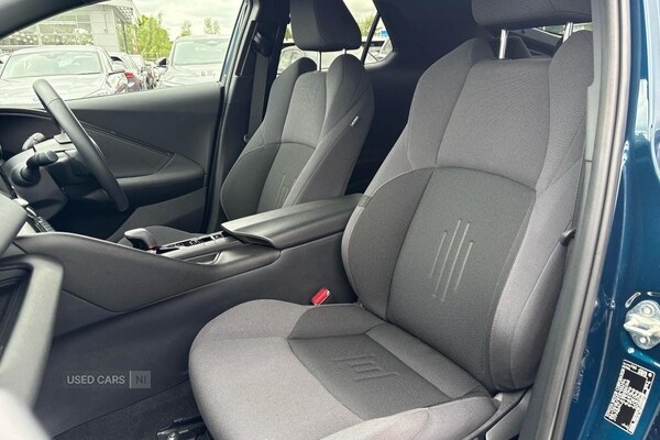 Used Toyota C-HR 2024 for sale - 75659505: Photo 8