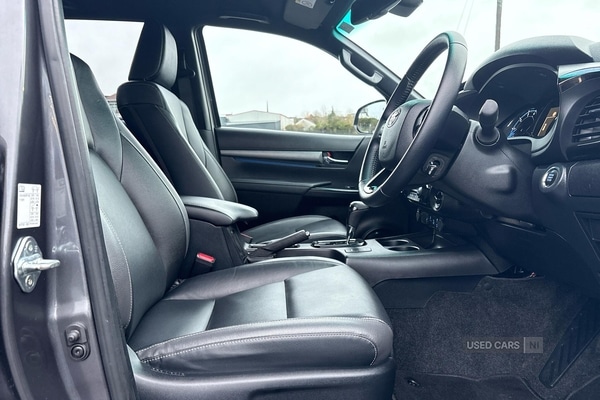 Used Toyota Hilux 2024 for sale - 76743905: Photo 6