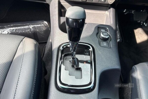 Used Toyota Hilux 2025 for sale - 76359230: Photo 13