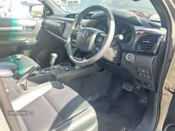 Used Toyota Hilux 2025 for sale - 74410410: Photo