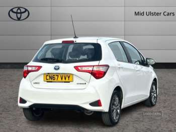 Used Toyota Yaris 2017 for sale - 74136611: Photo