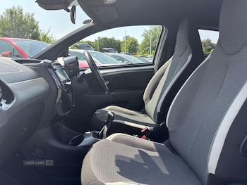 Used Toyota AYGO 2022 for sale - 79026631: Photo