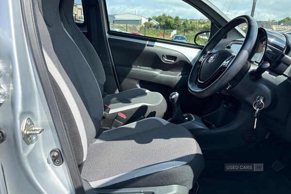 Used Toyota AYGO 2022 for sale - 75564582: Photo 6