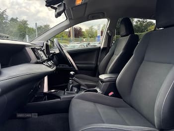 Used Toyota RAV4 2015 for sale - 79658800: Photo