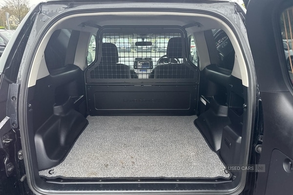 Used Toyota Land Cruiser 2023 for sale - 76743916: Photo 13