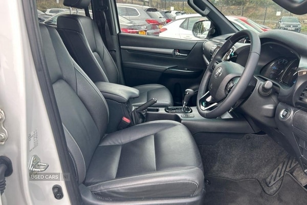 Used Toyota Hilux 2024 for sale - 75533403: Photo 6