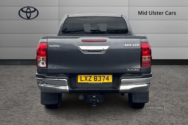 Used Toyota Hilux 2018 for sale - 76338234: Photo 18