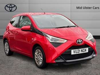 2021 - 1.0 VVT-i X-Play TSS 5dr x-shift