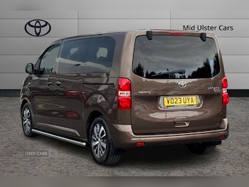 Used Toyota PROACE CITY Verso 2023 for sale - 76271152: Photo