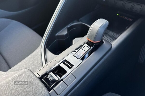 Used Toyota C-HR 2025 for sale - 76458367: Photo 8