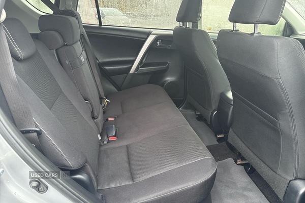 Used Toyota RAV4 2018 for sale - 77280379: Photo 11