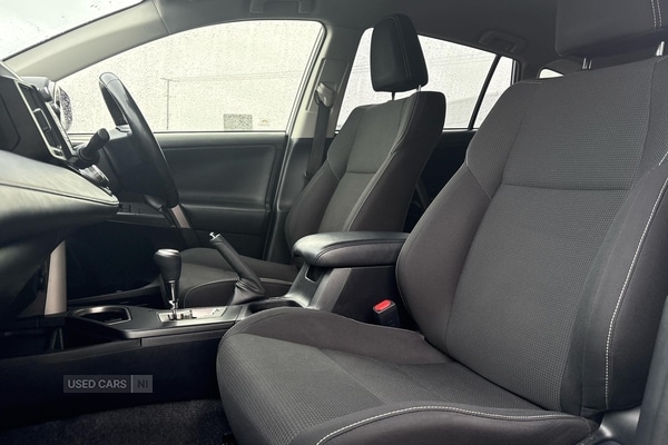 Used Toyota RAV4 2018 for sale - 77280379: Photo 12