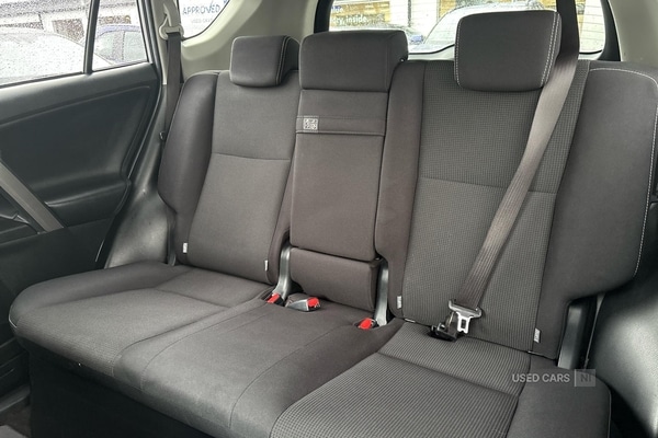 Used Toyota RAV4 2018 for sale - 77280379: Photo 13