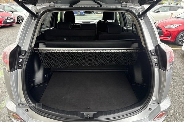 Used Toyota RAV4 2018 for sale - 77280379: Photo 14