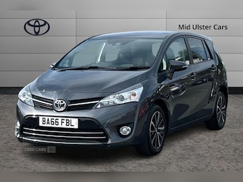 Used Toyota Verso 2017 for sale - 75533440: Photo
