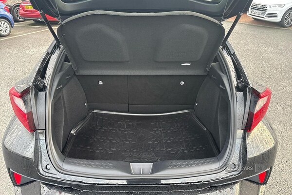 Used Toyota C-HR 2023 for sale - 76840274: Photo 14