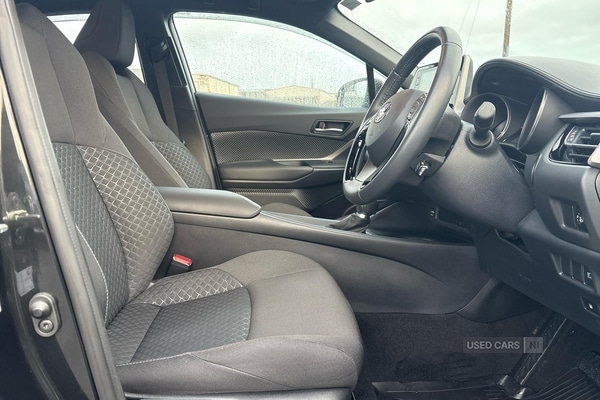 Used Toyota C-HR 2023 for sale - 76840274: Photo 6