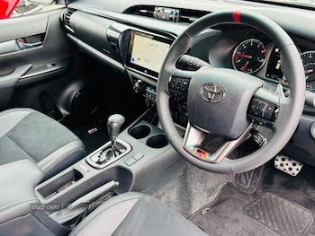 Used Toyota Hilux for sale - 76284888: Photo 2