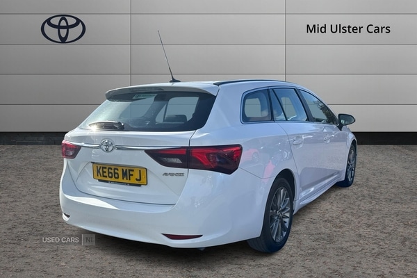 Used Toyota Avensis 2017 for sale - 77893256: Photo 2
