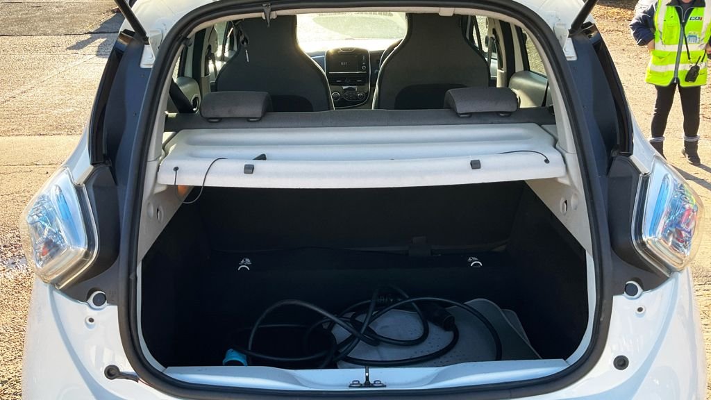 Used Renault Zoe 2016 for sale - 76703778: Photo 11