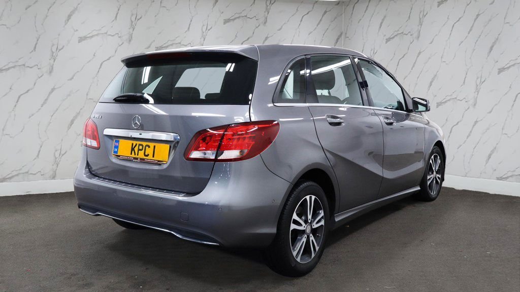 Used Mercedes-Benz B Class 2017 for sale - 76590990: Photo 4