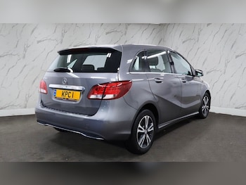 Used Mercedes-Benz B Class 2017 for sale - 76590990: Photo