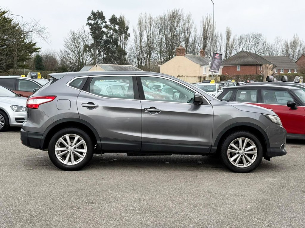 Used Nissan Qashqai 2014 for sale - 77981639: Photo 14