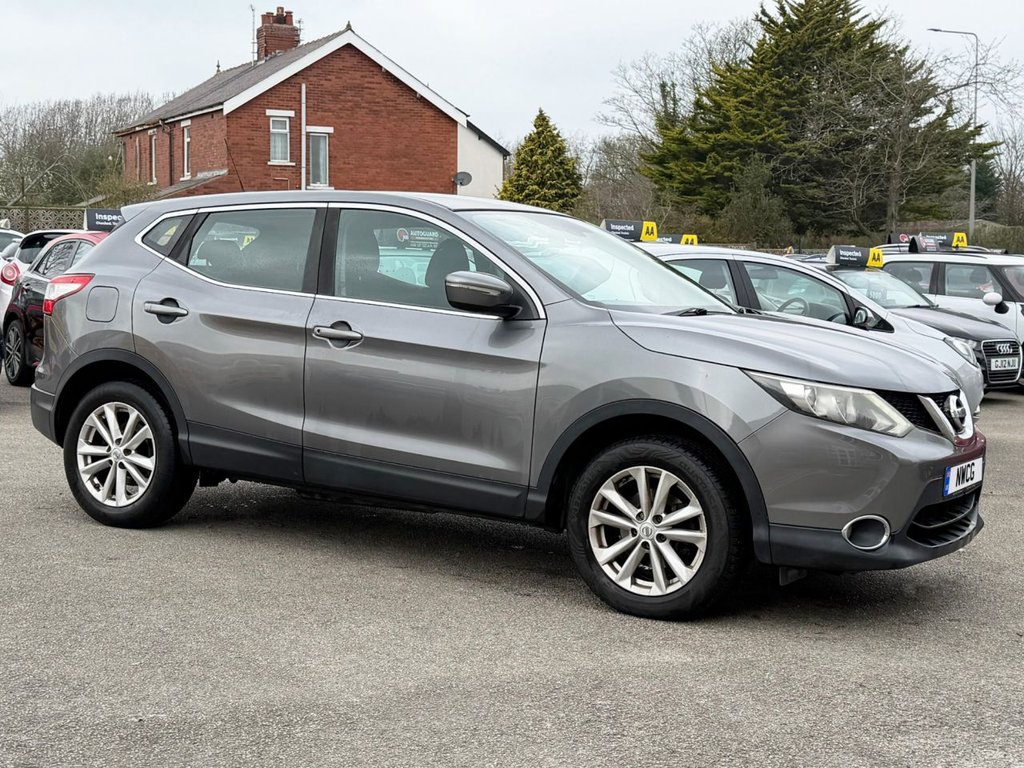 Used Nissan Qashqai 2014 for sale - 77981639: Photo 2