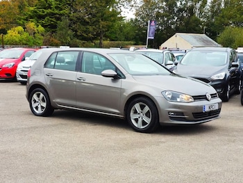 Used Volkswagen Golf 2015 for sale - 76148163: Photo 2