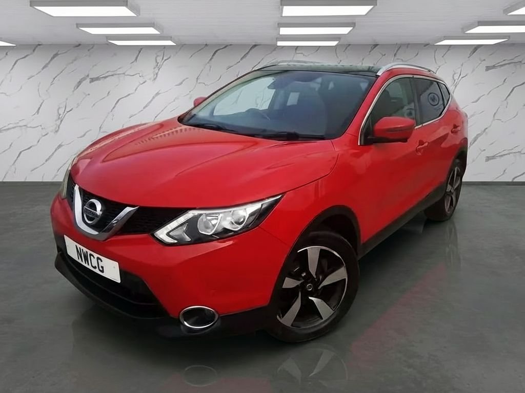 Used Nissan Qashqai 2015 for sale - 77911104: Photo 2