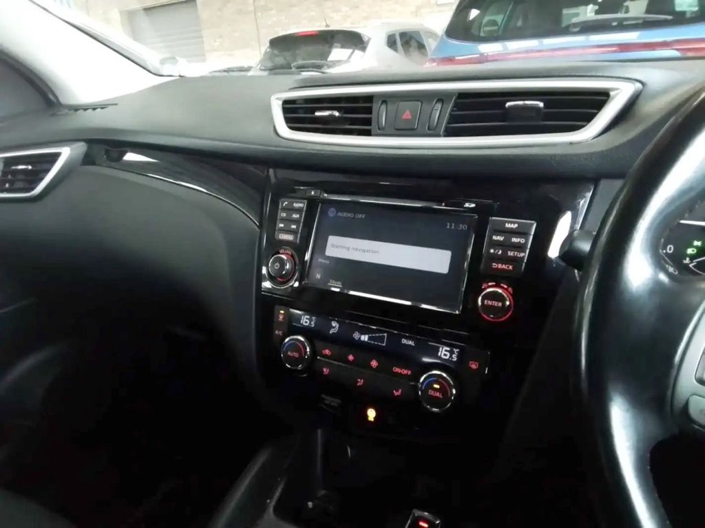 Used Nissan Qashqai 2015 for sale - 77911104: Photo 6