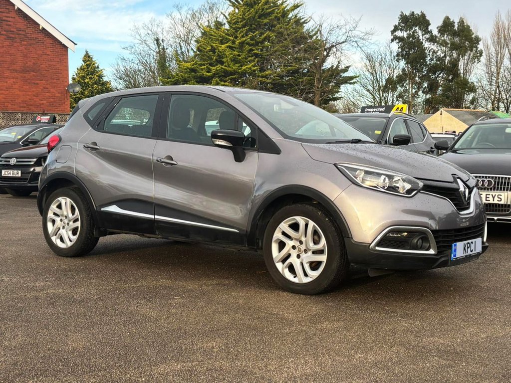 Used Renault Captur 2016 for sale - 77165868: Photo 2