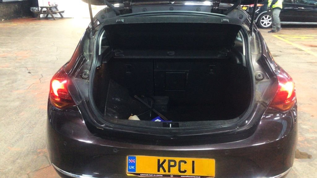 Used Vauxhall Astra 2015 for sale - 76758636: Photo 11