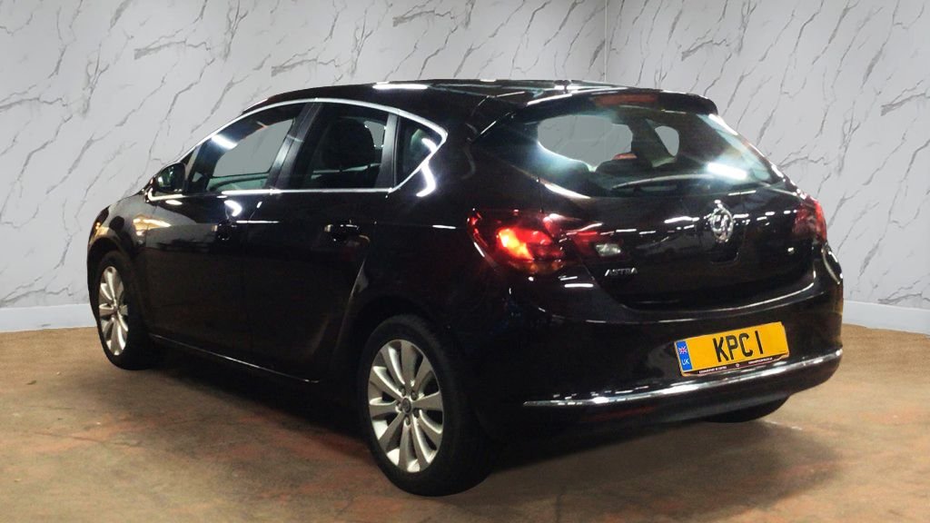 Used Vauxhall Astra 2015 for sale - 76758636: Photo 3