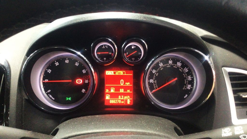 Used Vauxhall Astra 2015 for sale - 76758636: Photo 8