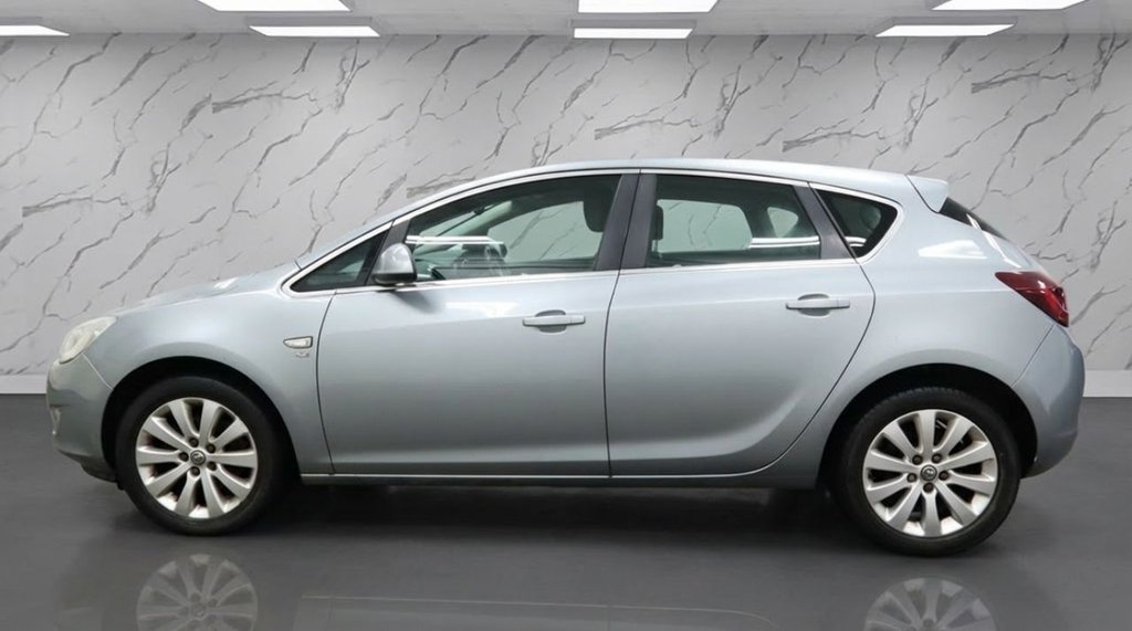 Used Vauxhall Astra 2011 for sale - 77048642: Photo 4