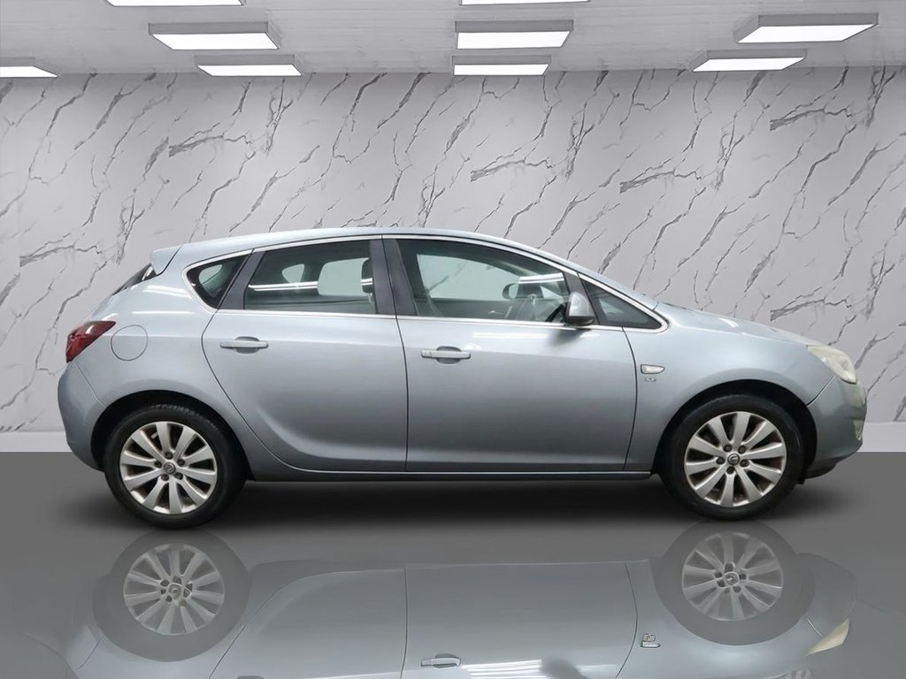 Used Vauxhall Astra 2011 for sale - 77048642: Photo 5