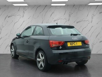 Used Audi A1 2012 for sale - 77165970: Photo