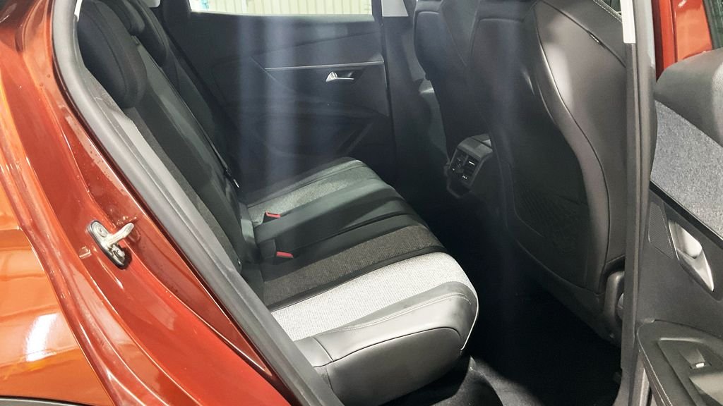 Used Peugeot 3008 2017 for sale - 76855196: Photo 10