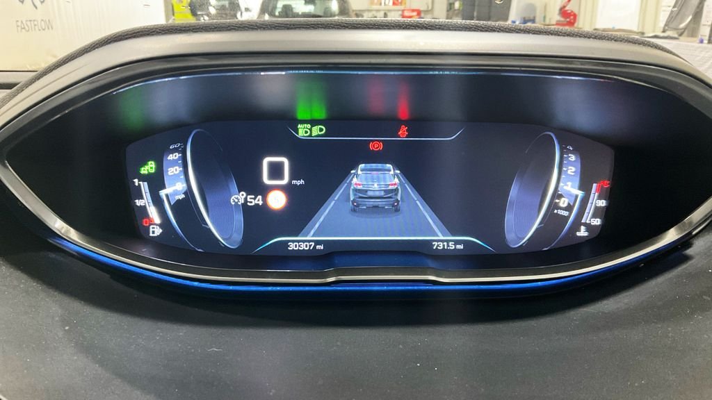 Used Peugeot 3008 2017 for sale - 76855196: Photo 8