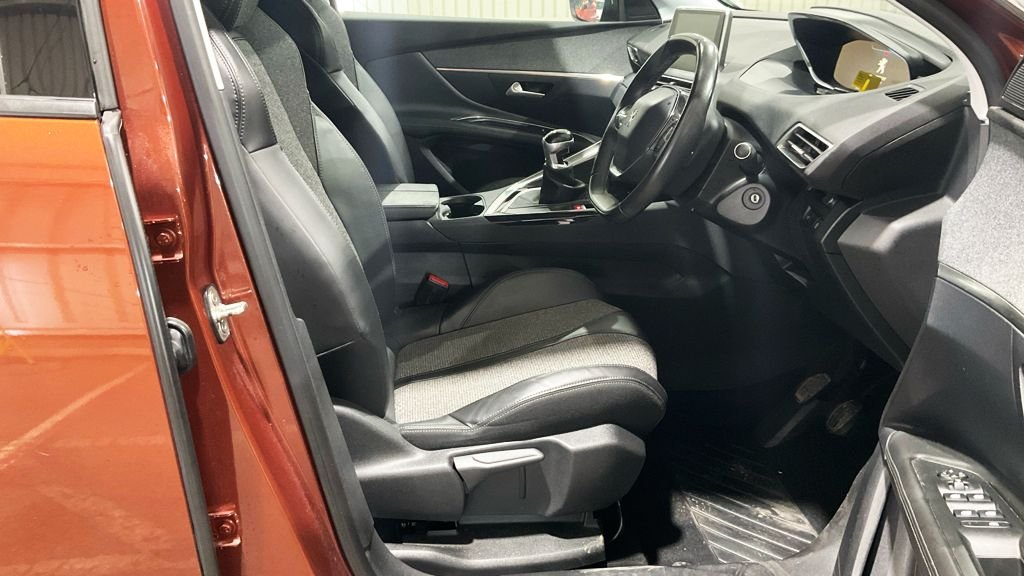 Used Peugeot 3008 2017 for sale - 76855196: Photo 9