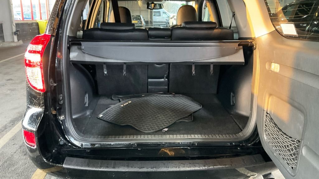 Used Toyota RAV4 2012 for sale - 77065254: Photo 11