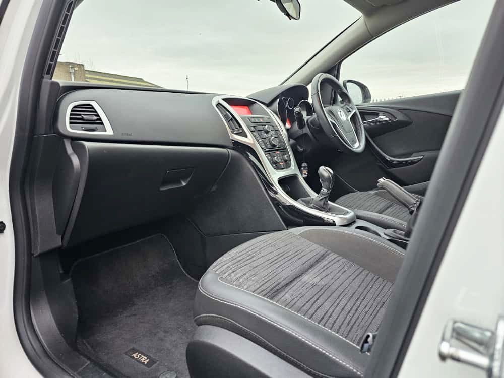 Used Vauxhall Astra 2015 for sale - 76470387: Photo 16