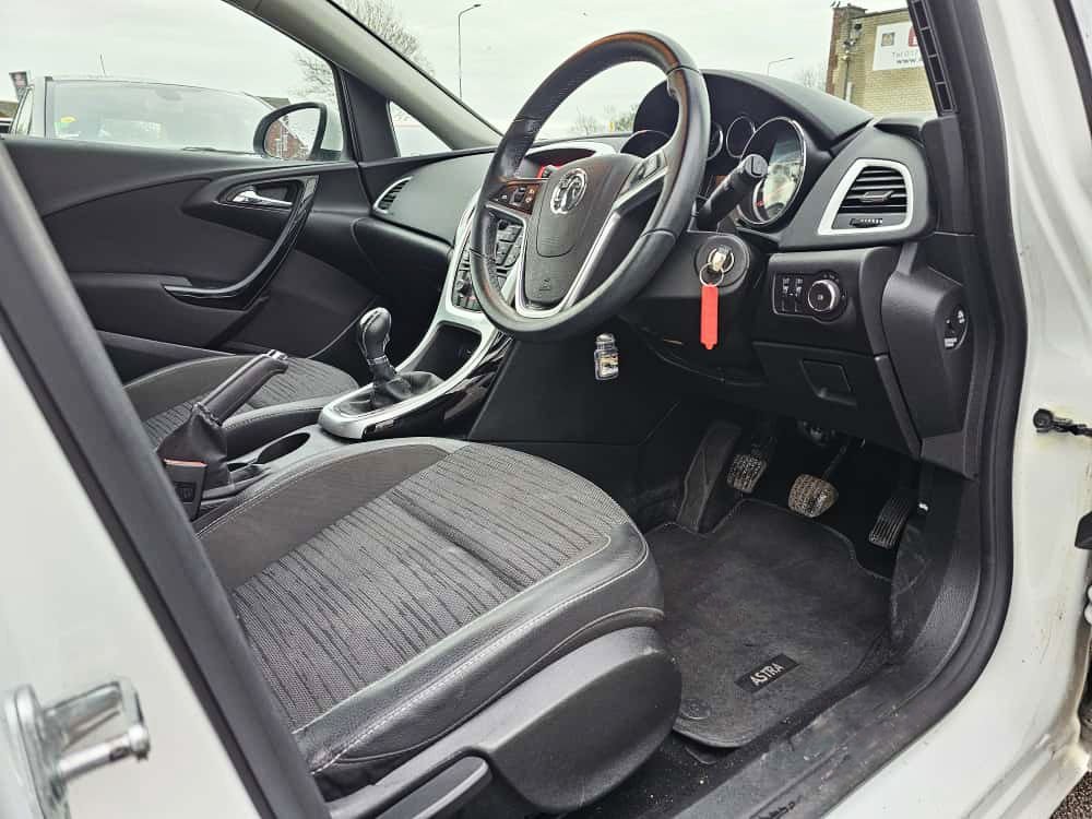 Used Vauxhall Astra 2015 for sale - 76470387: Photo 25