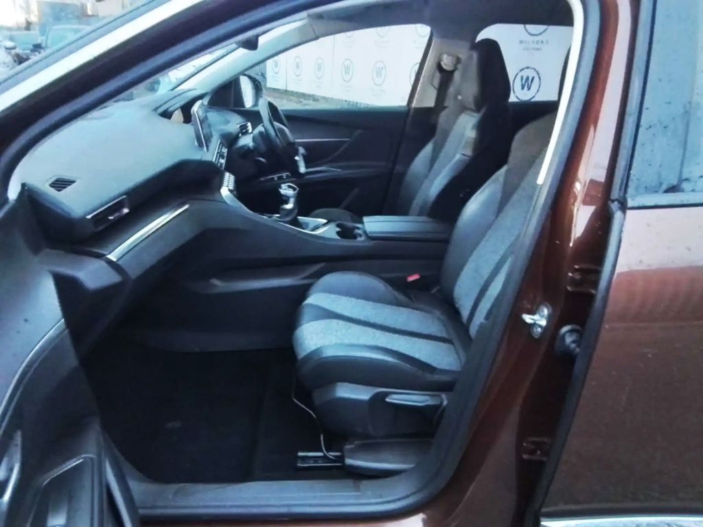 Used Peugeot 3008 2017 for sale - 77178021: Photo 5