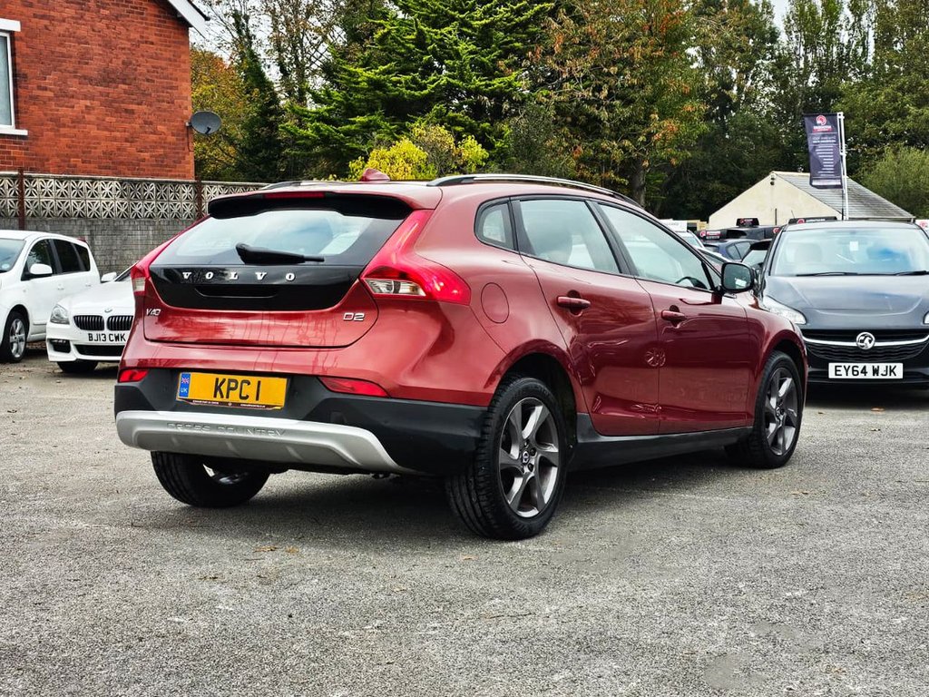 Used Volvo V40 Cross Country 2014 for sale - 76235980: Photo 11