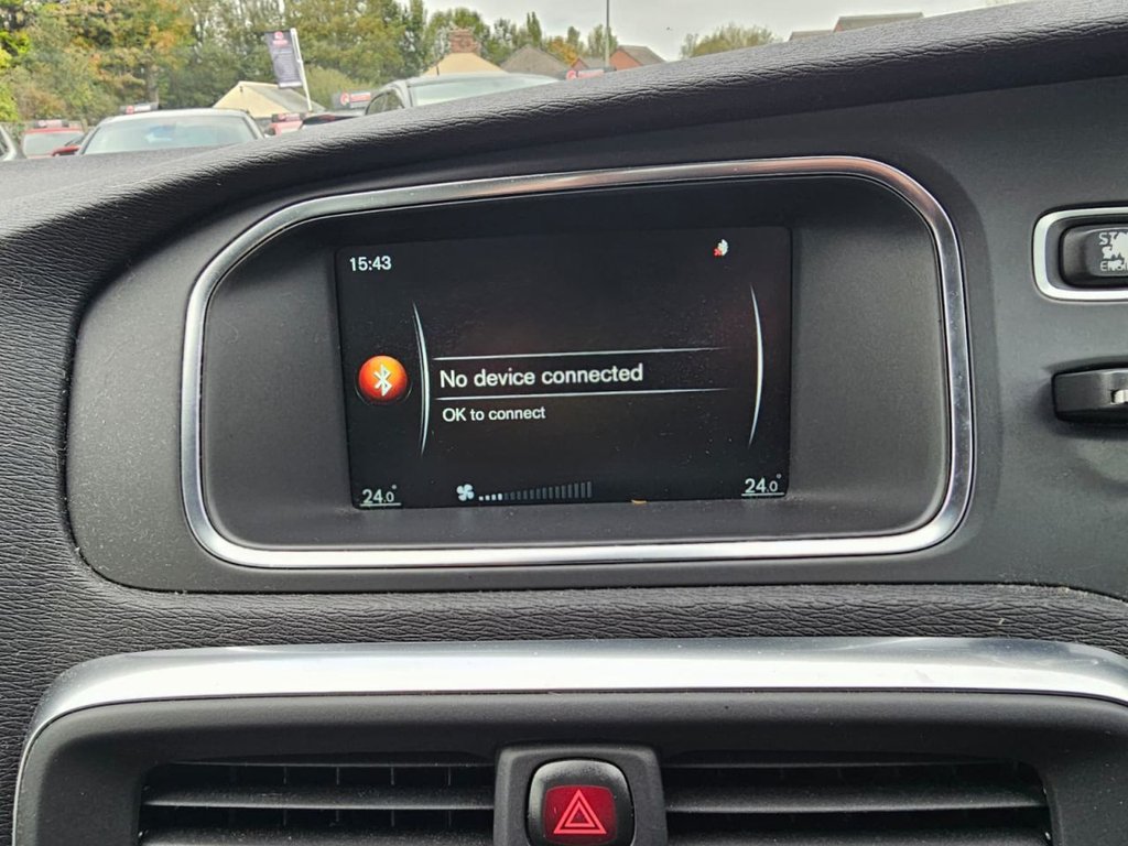 Used Volvo V40 Cross Country 2014 for sale - 76235980: Photo 18