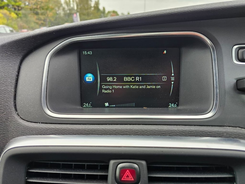 Used Volvo V40 Cross Country 2014 for sale - 76235980: Photo 19